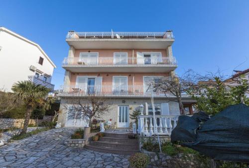 Apartment Selce 2383f