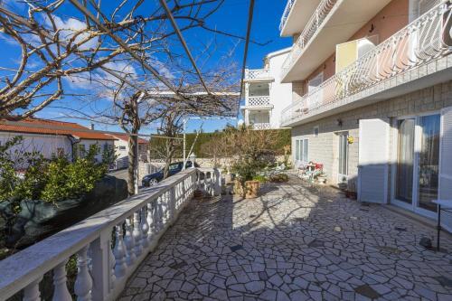 Apartment Selce 2383f