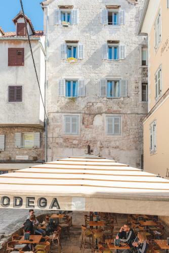 Apartamentos Dosud House Studios
