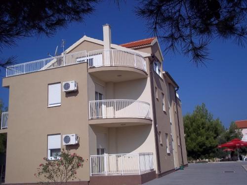 Apartamentos Vila Ivan?ica 2