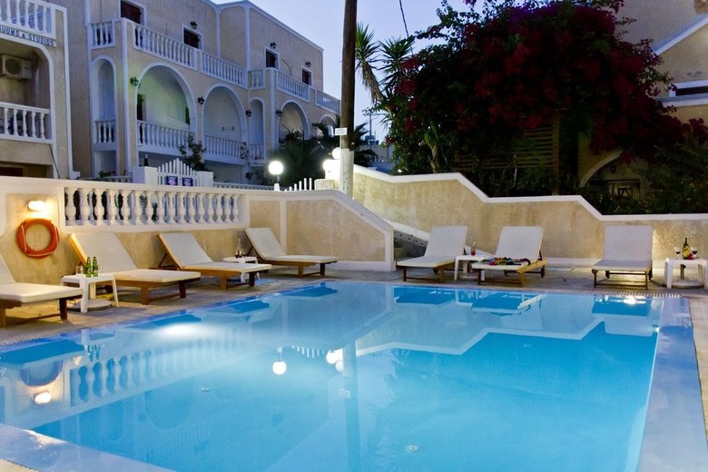 Hotel Studios Marios