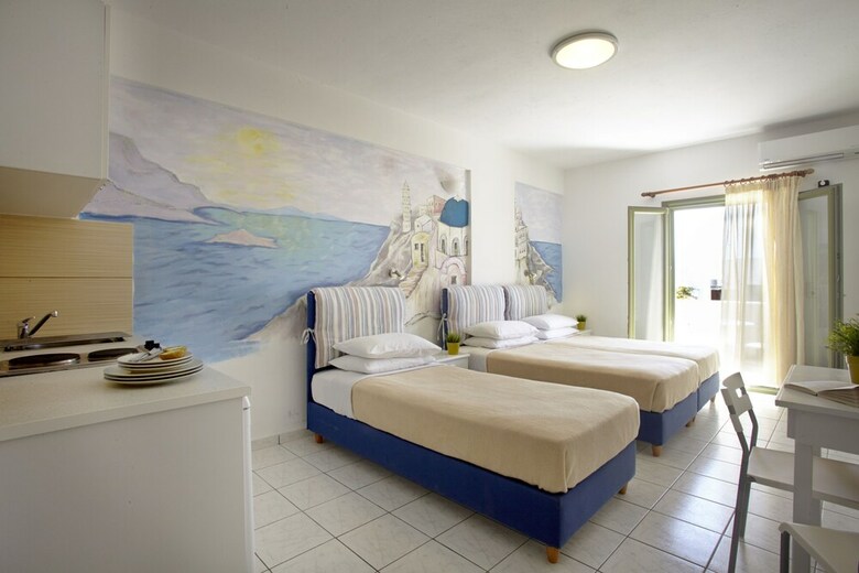 Hotel Studios Marios