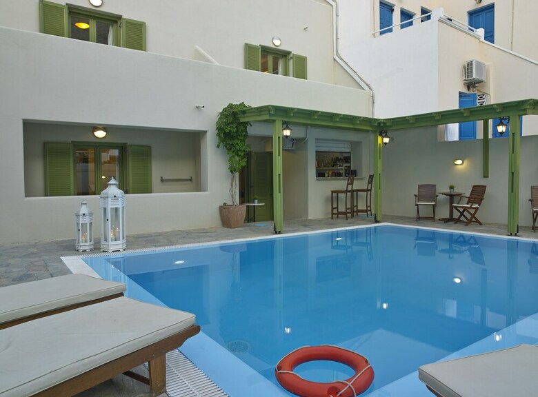 Hotel Studios Marios