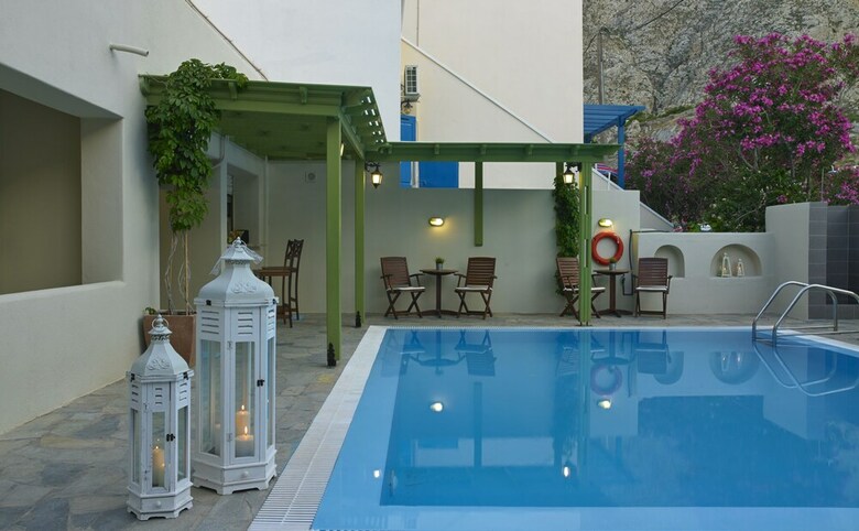 Hotel Studios Marios