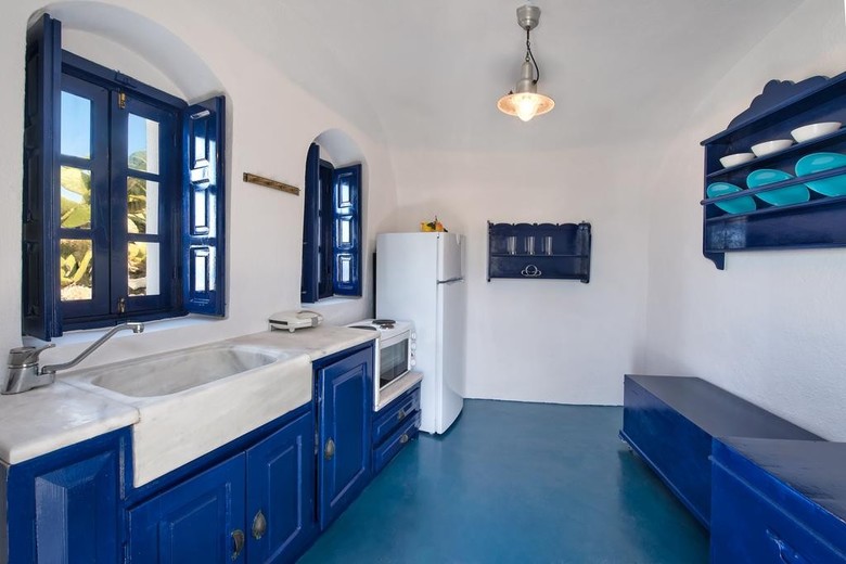 Georgis Apartments