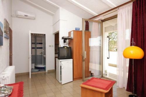 Apartments With A Parking Space Karigador (novigrad) - 2534