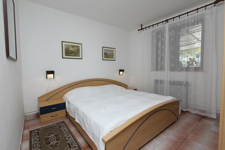 Rooms And Apartments Bella Vista