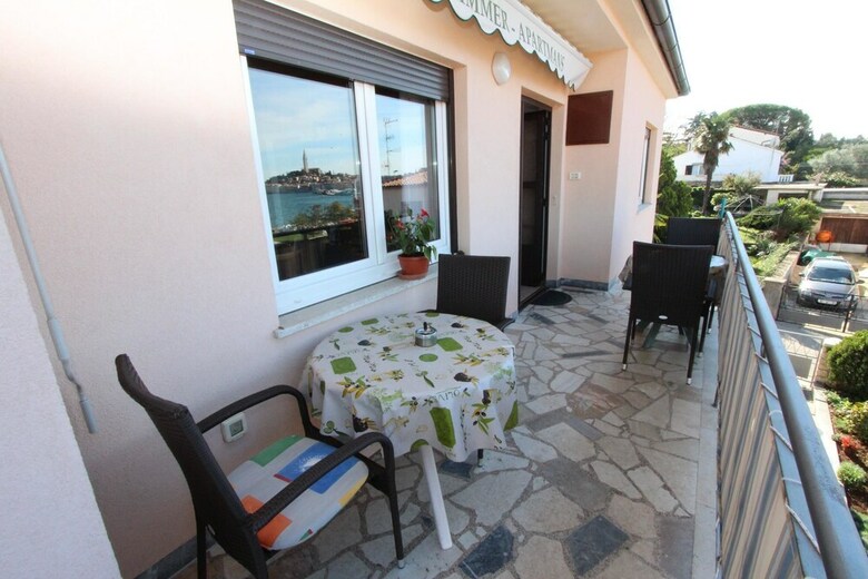 Rooms And Apartments Bella Vista