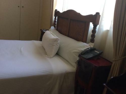 Hostal River-ridge Guest House