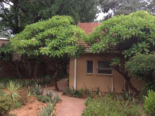 Hostal River-ridge Guest House