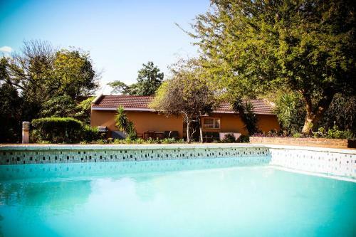 Hostal River-ridge Guest House