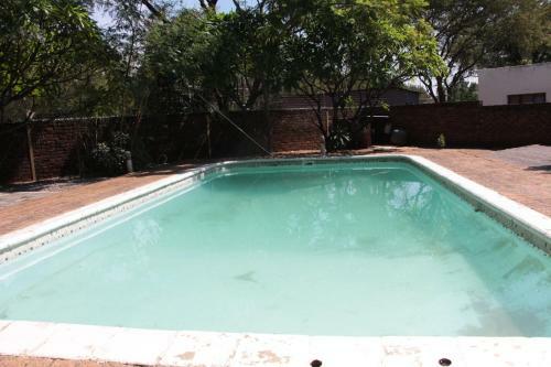 Hostal River-ridge Guest House