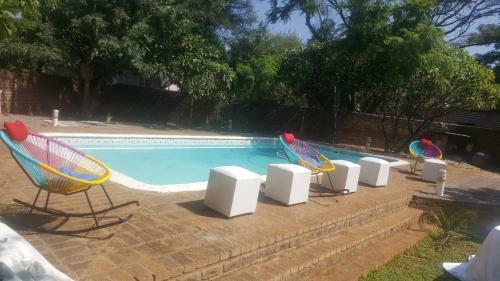 Hostal River-ridge Guest House