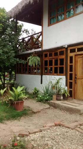 Hostal Caba�as La Chicharra