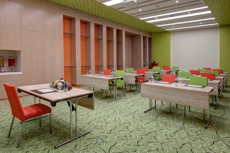 Hotel Al Khoory Atrium