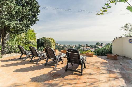 Luxury Villa With Heated Pool & Hot Tub
