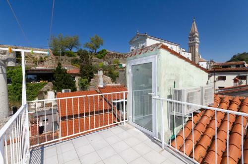 Hostal A Little Tower With A View