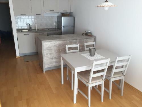 Apartments Holin