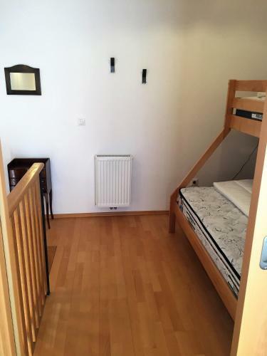 Apartments Holin