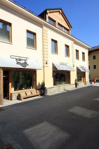 Apartments Budinek