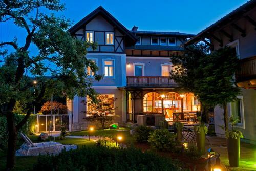 Hostal Vila Alice