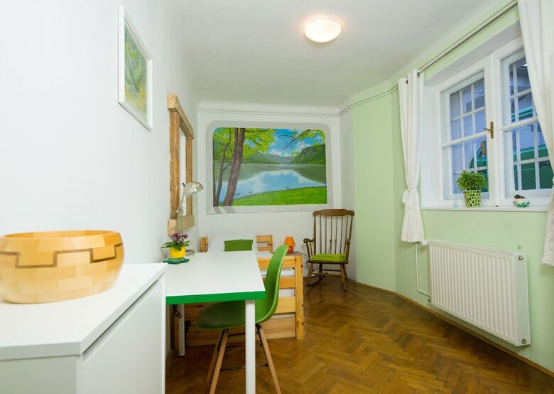 Hostal B&B Vila Teslova