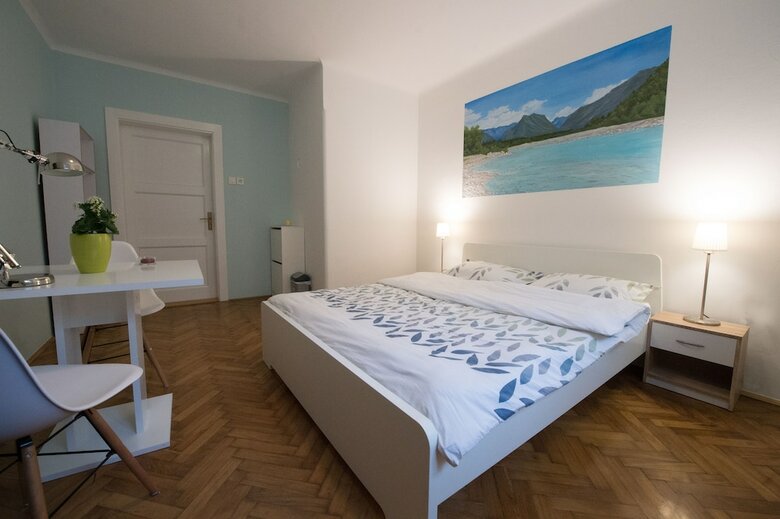 Hostal B&B Vila Teslova