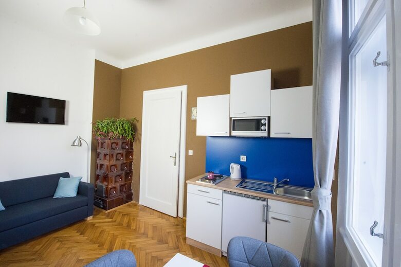 Hostal B&B Vila Teslova