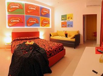 Bed & Breakfast Chroma