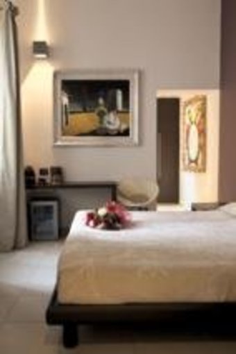 Bed & Breakfast Chroma