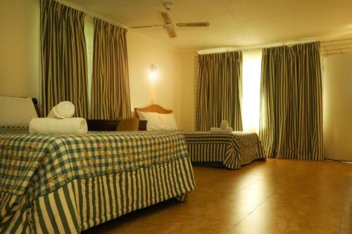 Queenslander Motel