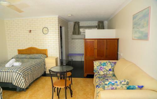 Queenslander Motel