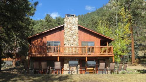 Lodge Amberwood
