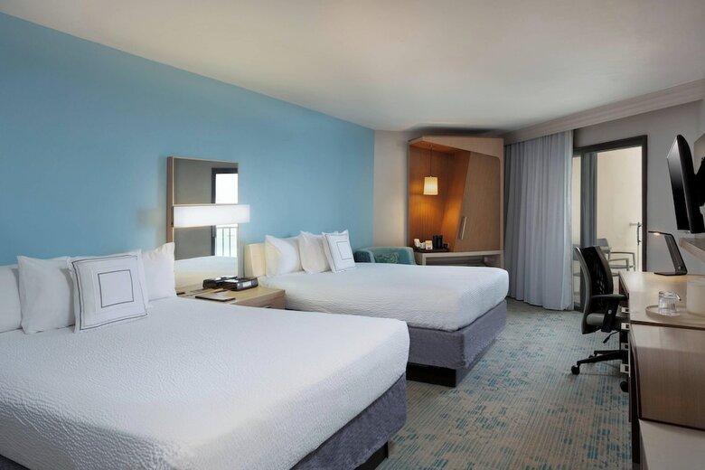 Hotel Courtyard By Marriott