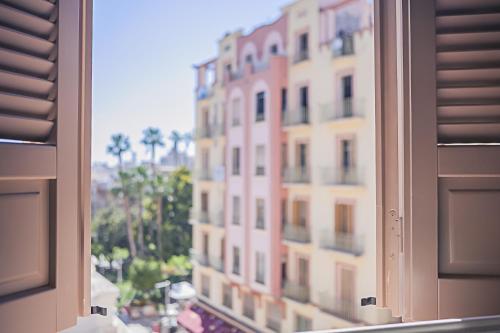 Alcazaba Premium Hostel