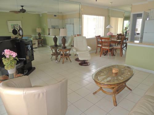 Apartamento Aqua Mar Condos