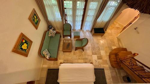 Hotel Coco Grove Beach Resort, Siquijor Island