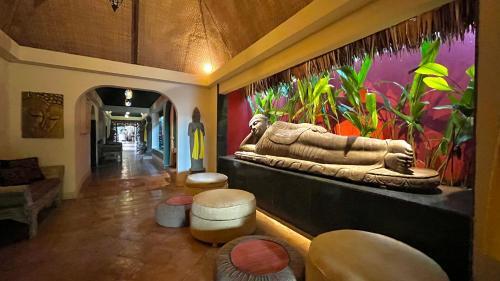 Hotel Coco Grove Beach Resort, Siquijor Island