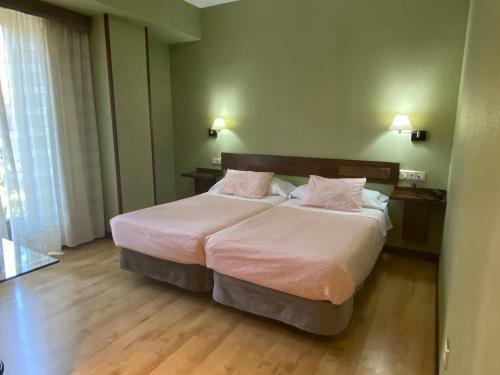 Hostal Concejo