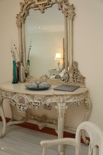 Misty Waves Boutique Hotel