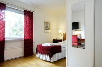 Hotel Attach�