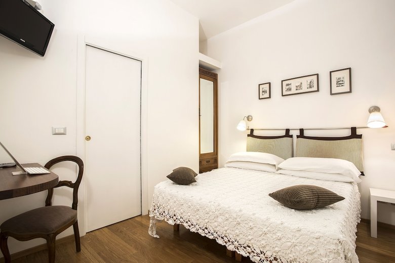 Arco Del Lauro Bed & Breakfast
