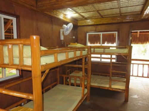 Hotel Kav's Beach Resort