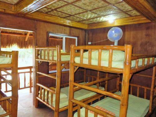 Hotel Kav's Beach Resort