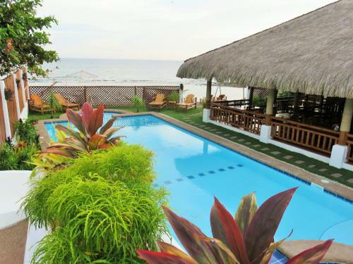 Hotel Kav's Beach Resort