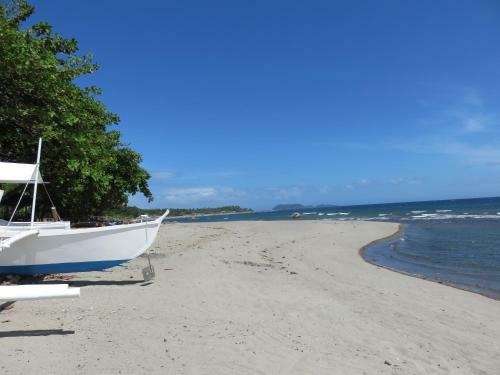Hotel Kav's Beach Resort
