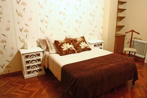 Cruxa Apartments