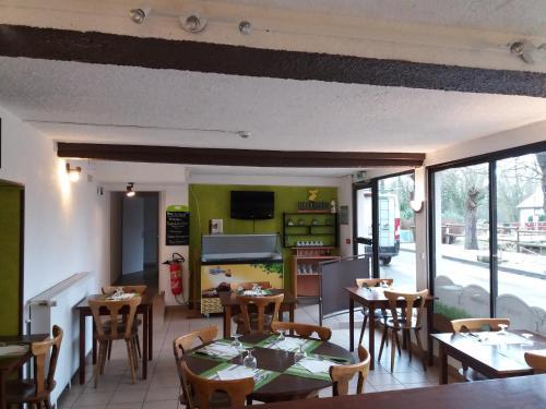 Hotel H�tel-restaurant De L'ecluse 79