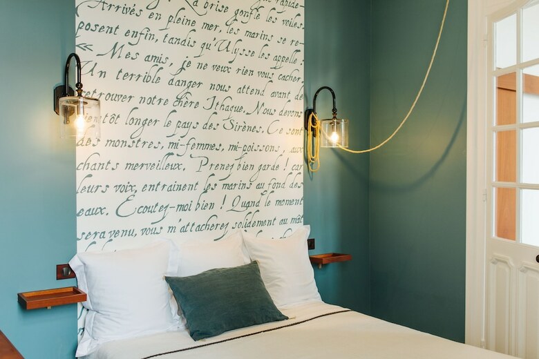 Hostal La Course