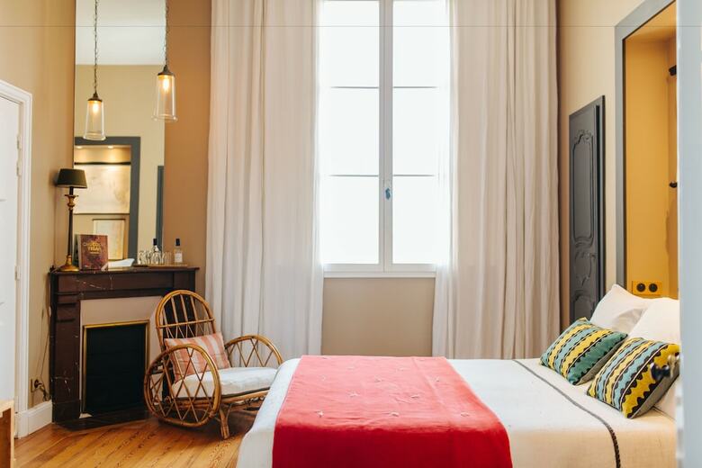 Hostal La Course